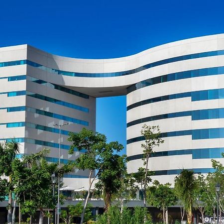 Holiday Inn & Suites - Merida La Isla By Ihg Экстерьер фото