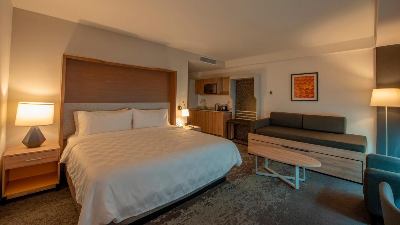 Holiday Inn & Suites - Merida La Isla By Ihg Экстерьер фото