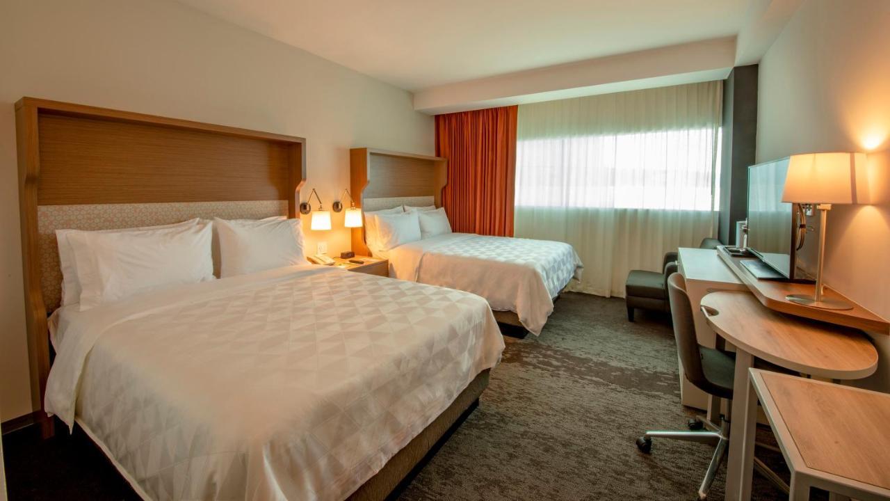 Holiday Inn & Suites - Merida La Isla By Ihg Экстерьер фото