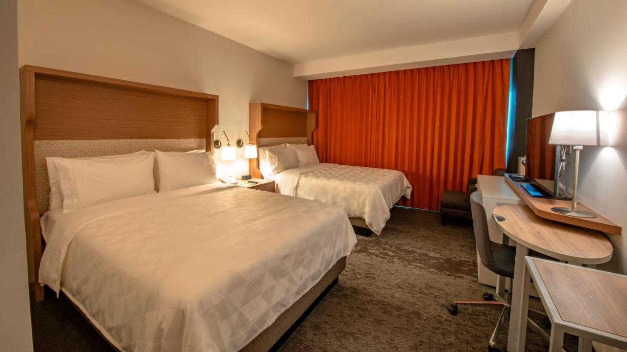 Holiday Inn & Suites - Merida La Isla By Ihg Экстерьер фото