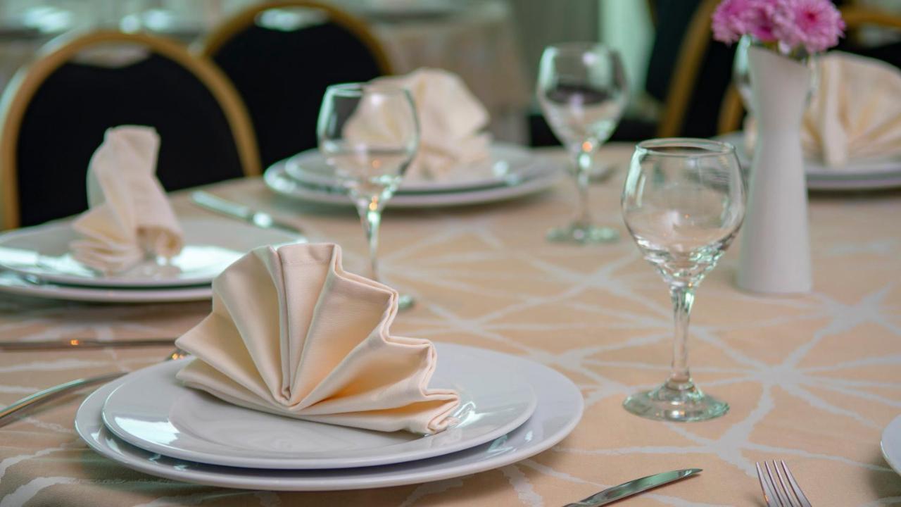 Holiday Inn & Suites - Merida La Isla By Ihg Экстерьер фото