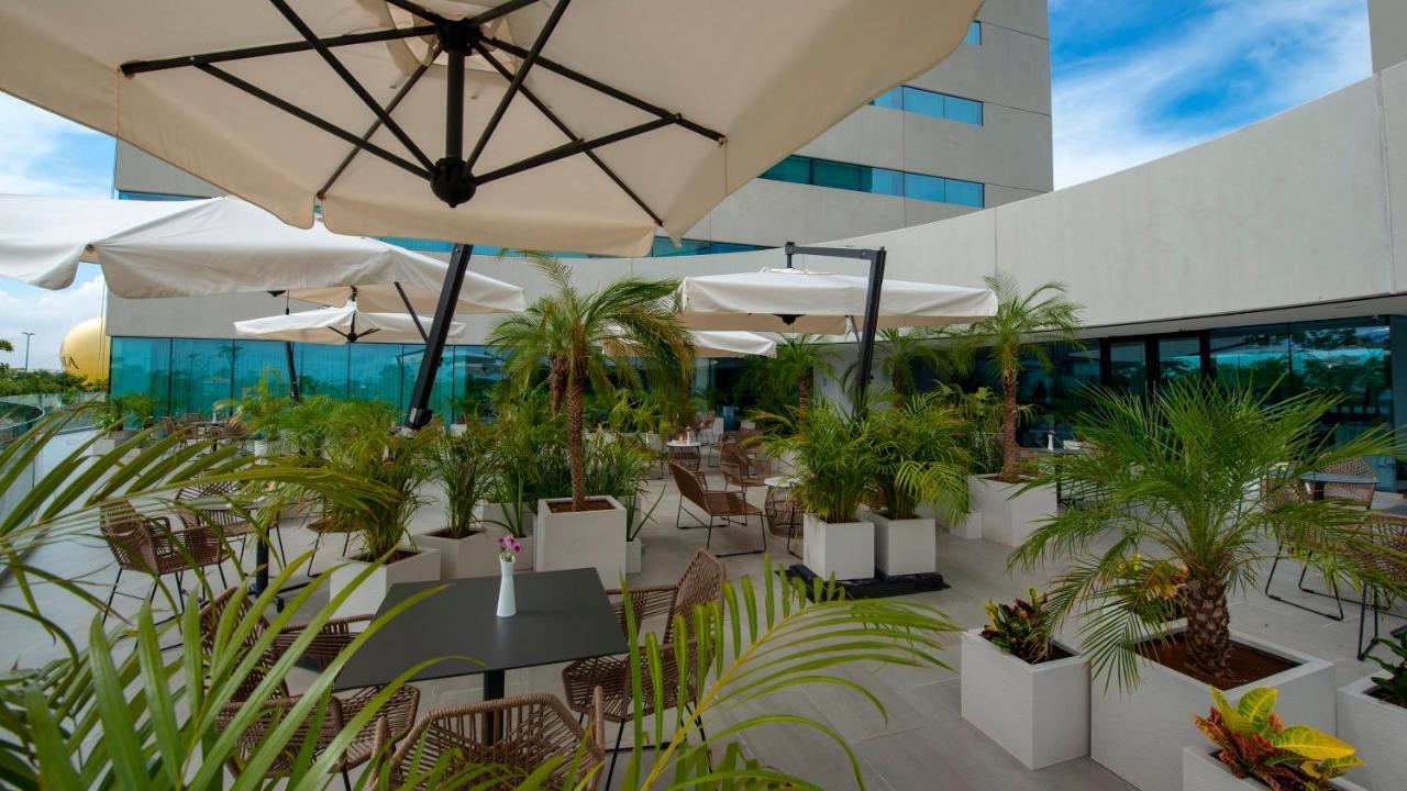 Holiday Inn & Suites - Merida La Isla By Ihg Экстерьер фото